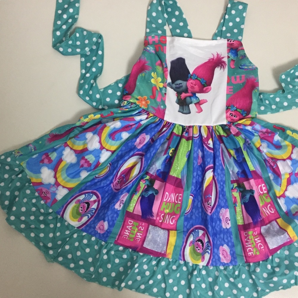 Trolls cute twirl pink green dress - Picture 4 of 5